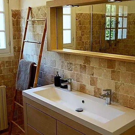 Savoir Vivre Comfortable Roquebrune-sur Argens