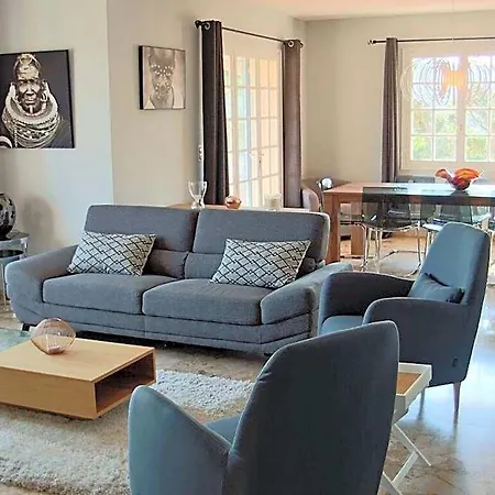 Savoir Vivre Comfortable